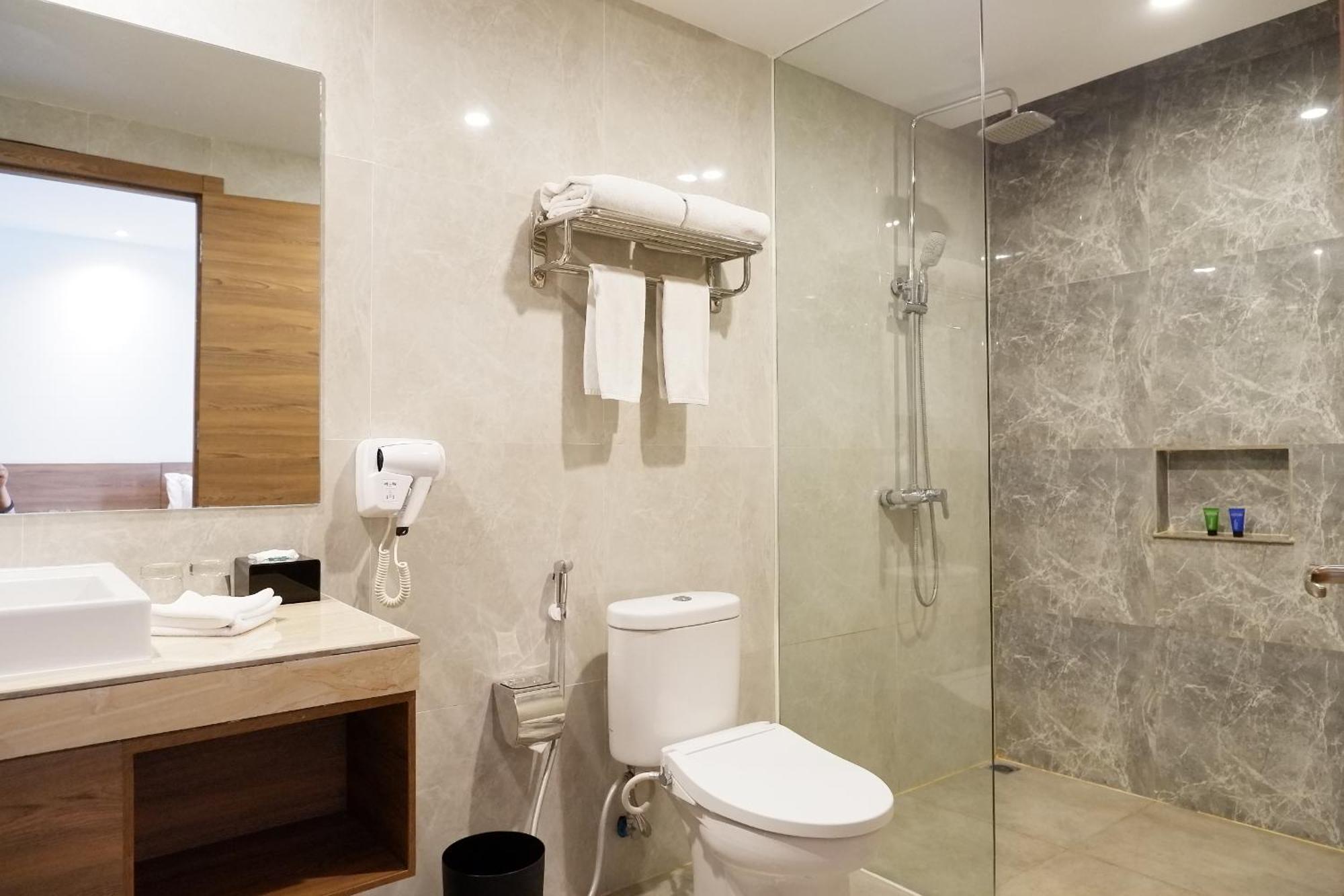 סמאראנג Aston Inn Pandanaran מראה חיצוני תמונה