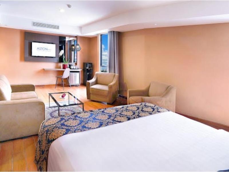 סמאראנג Aston Inn Pandanaran מראה חיצוני תמונה